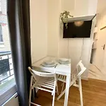 New 421 Suite Presley - Cosy Apartment Paris Center