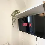 New 421 Suite Presley - Cosy Apartment Paris Center